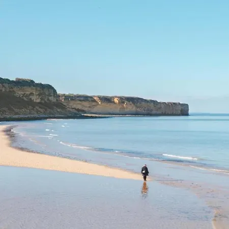 Nyaraló Near Omaha Beach, Cleaning Included Asnières-en-Bessin