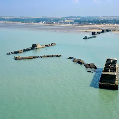 Near Omaha Beach, Cleaning Included *